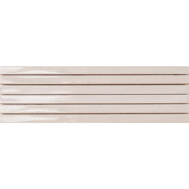 Små vægfliser i beige farve