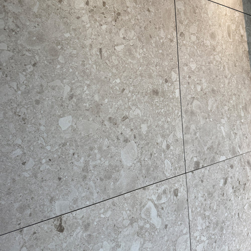 Beige stenlook fliser