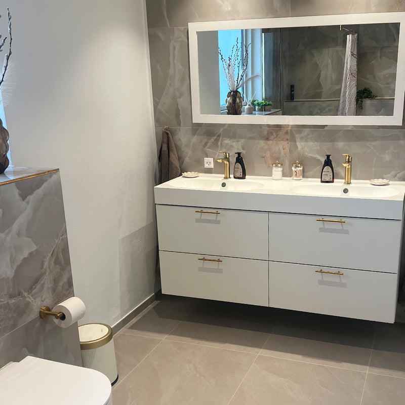 Fliser med marmorlook i beige