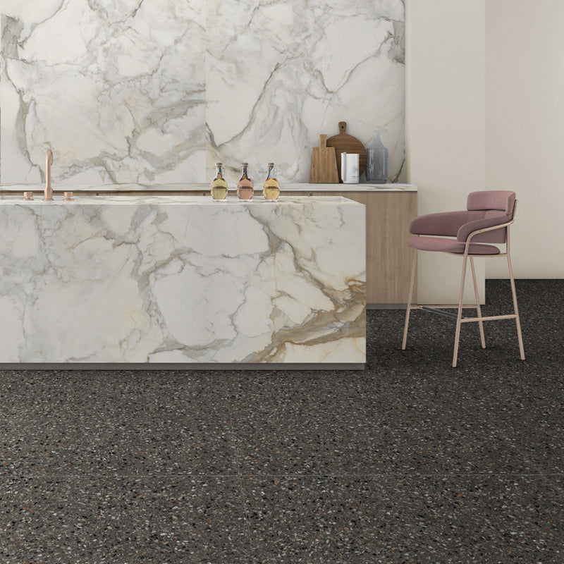 Keramisk flise i terrazzo look