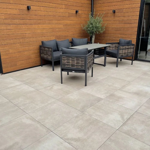 Beige keramiske terrassefliser